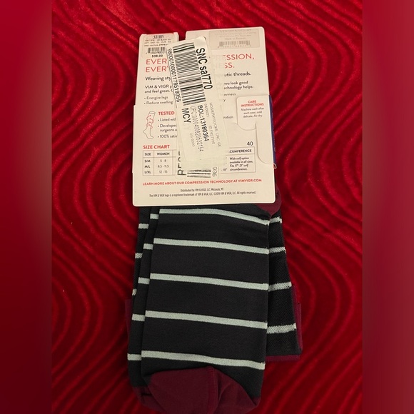 VIM&VIGR COMPRESSION SOCKS SIZE M/L - Picture 5 of 5